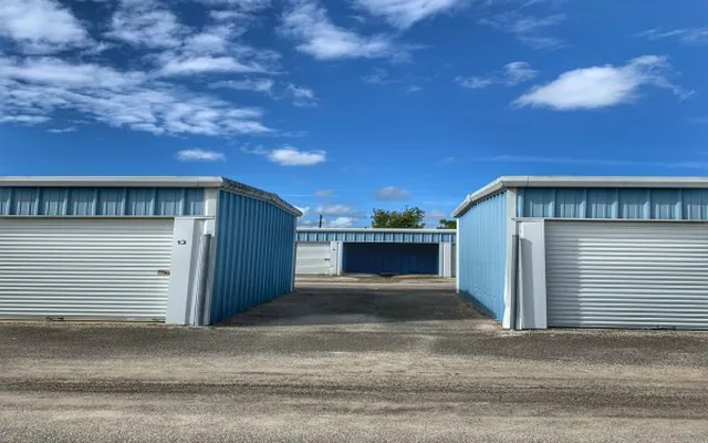 Crossover Self Storage — Frostproof, FL